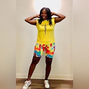 Colorful Women's Short set (w) sneakers